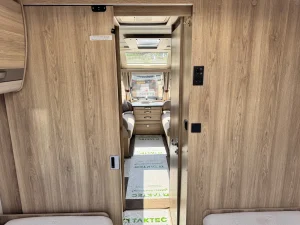 20260624_124325790_iOS_1782308037